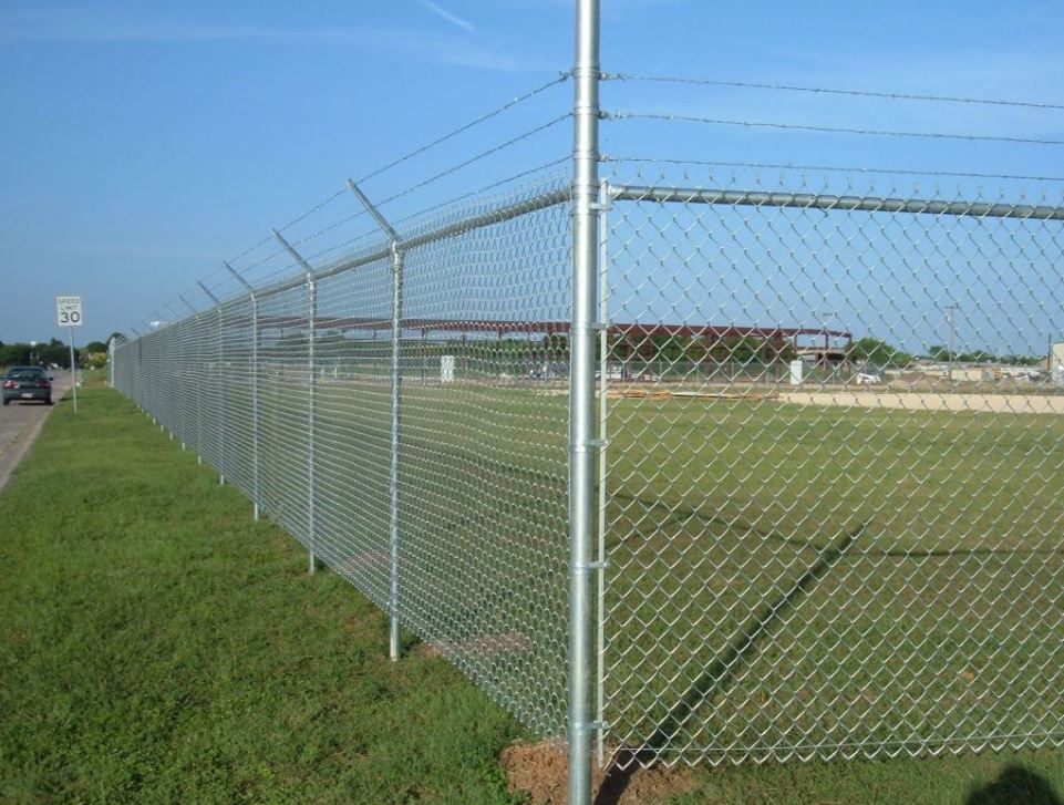 Commercial Fence Repair in DFW